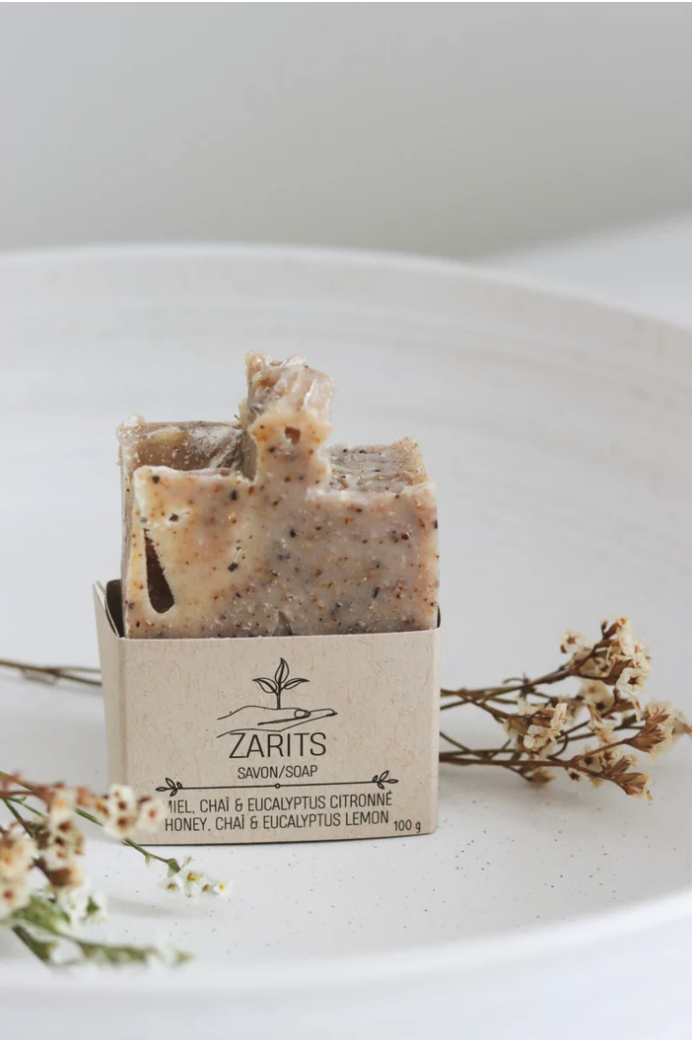 Savon exfoliant Zarits au miel, aux épices chaï et à l'eucalyptus citronné