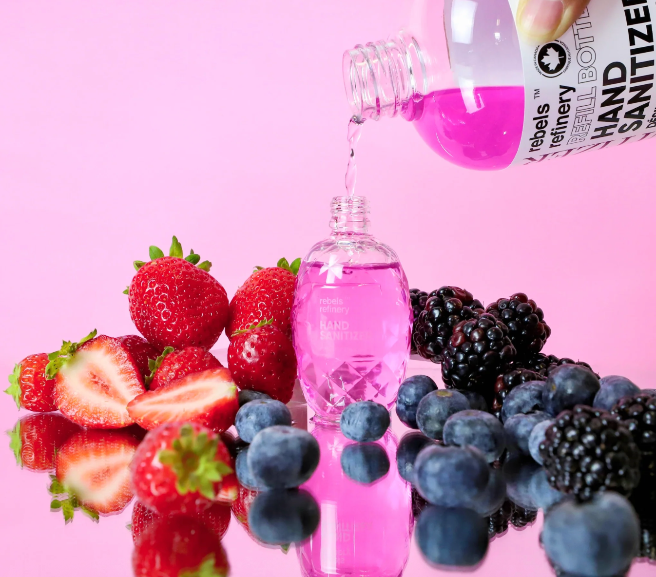 Coffret cadeau désinfectant pour les mains à l'ananas Rebels Refinery (baies sauvages, menthe poivrée, citronnelle)